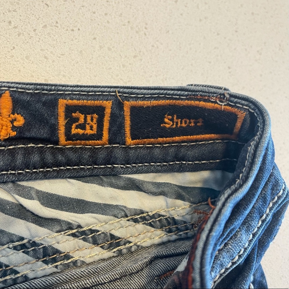 Rock Revival Linnett Shorts - Distressed - Rhinestones - SZ 28 - Picture 8 of 8